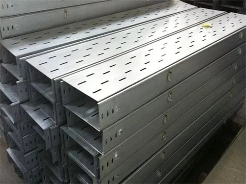 托盘式电缆桥架